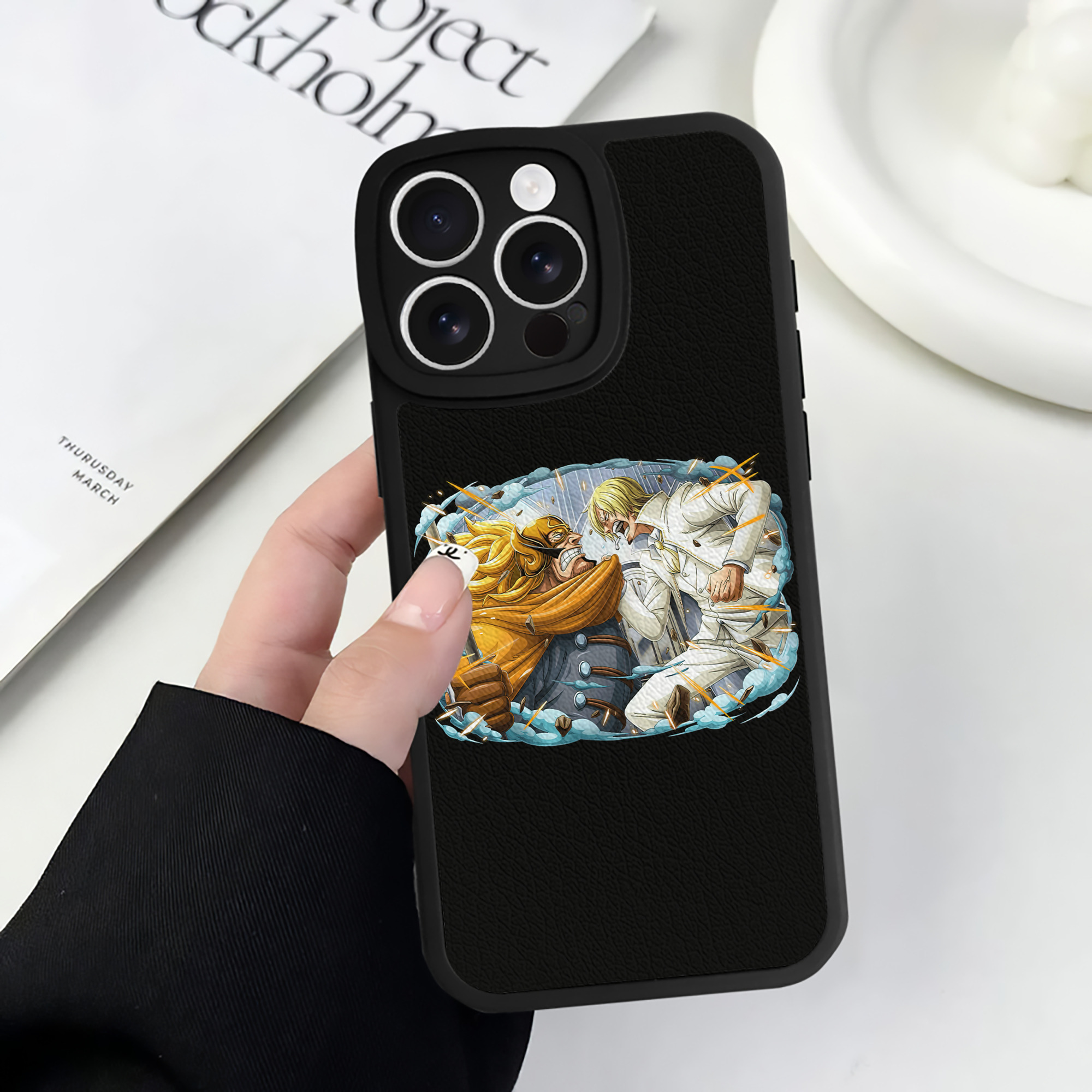 （画像用） ワンピース サンジ ONE PIECE Sanji 【iPhone 16シリーズ対応】シリコンスマホケース（レザー調） 材質：シリコン
